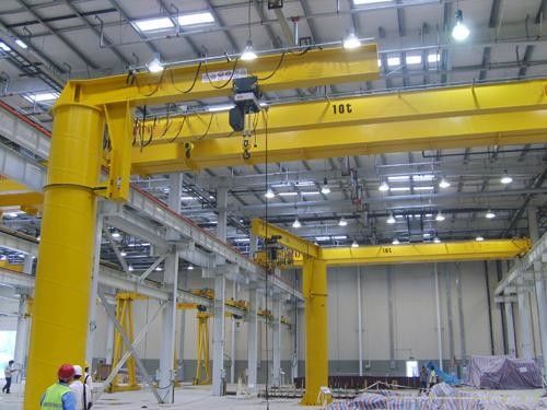 2000Kg ตั้งพื้น Jib Crane จี้รีโมทคอนโทรล